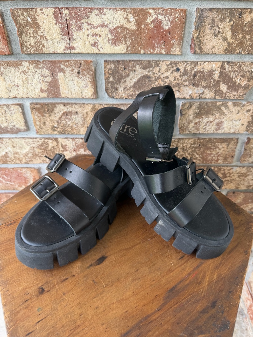 Etre Gladiator Platform Sandals Women’s Size 10 Italian Made Beauties!